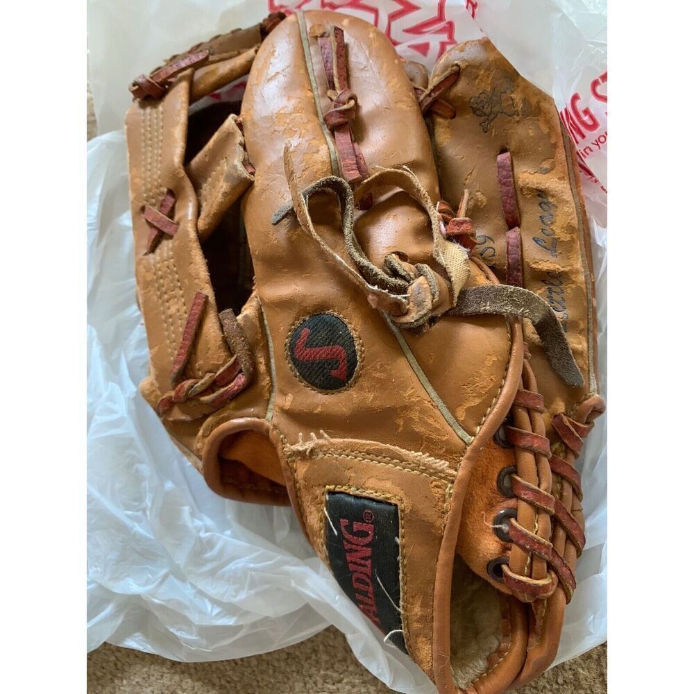Spalding STS9 RHT 11.5” Little League Glove